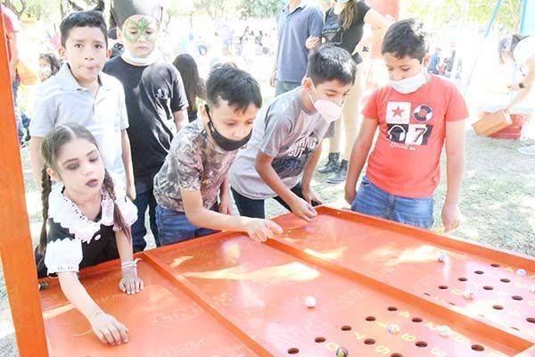 Más de 4 mil en Monclova de Roll