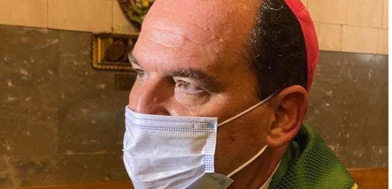 Operan al Obispo de Saltillo; permanecerá en hospital de Monterrey