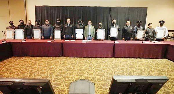 Reconocen a elementos por acciones extraordinarias