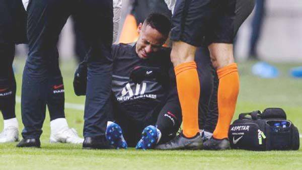 Neymar estará de baja «de seis a ocho semanas» por su lesión de tobillo