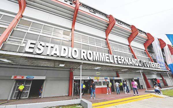 FIFA ‘perdona’ veto a la selección de Panamá por cánticos homofóbicos… ¿Y México?
