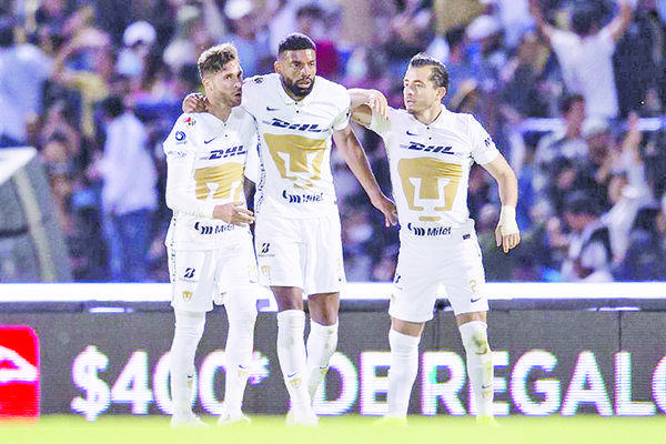 Saca Pumas la garra para vencer a Cruz Azul