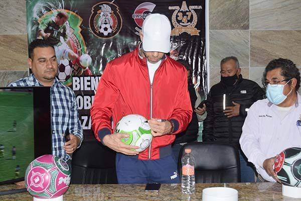 Un deportista más, es un delincuente menos: Zague