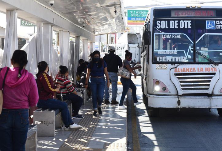 Precisan retiro de camión urbano en Torreón