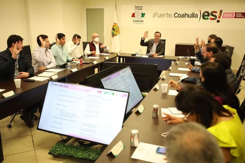 ENCABEZA MANOLO COMITÉ DE CONTROL DE LA SRIA DE DESARROLLO SOCIAL