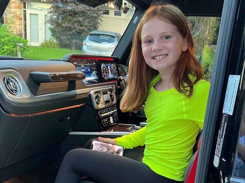 Niña australiana de 10 años gana millones de pesos al mes con sus dos empresas