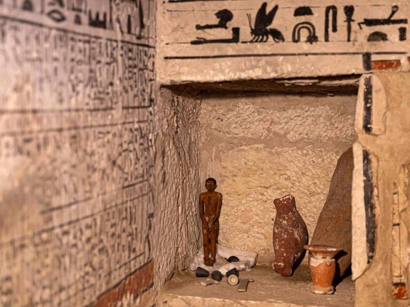 Descubren en Egipto cinco tumbas faraónicas en buen estado