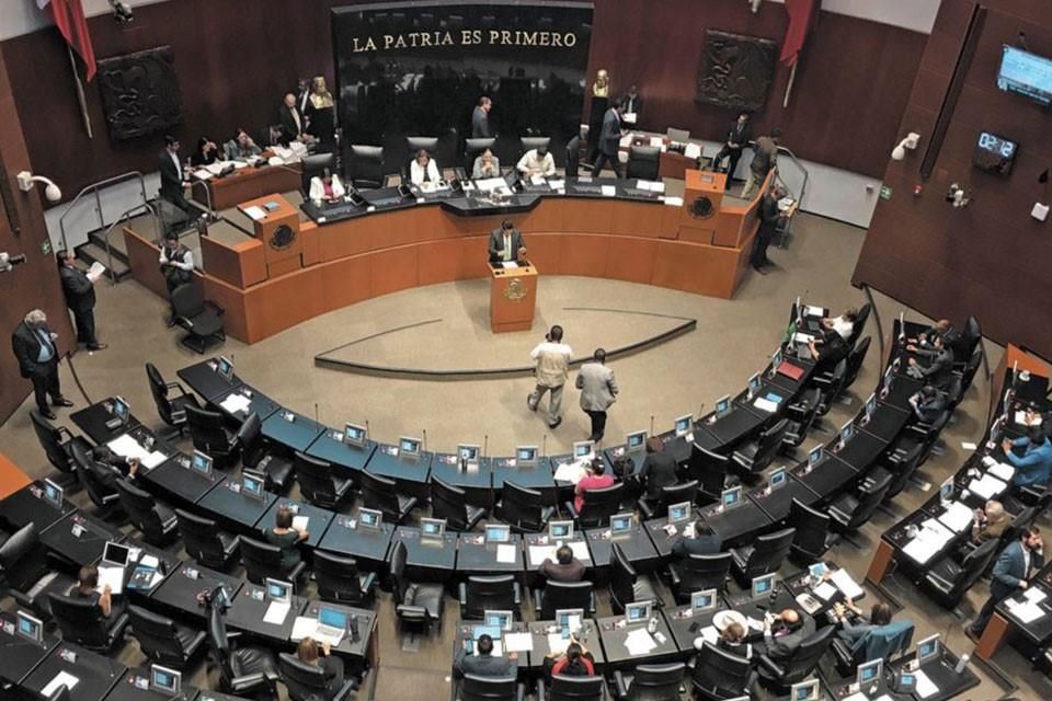 ACUERDAN SENADORES REGULAR CIGARROS ELECTRÓNICOS