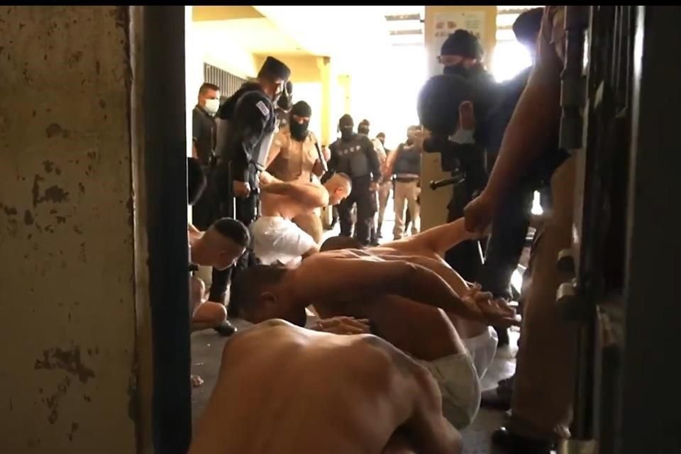 Amenaza Bukele a pandillas: ‘Paren de matar ya’