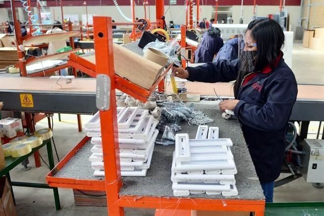 Alerta precariedad laboral de mujeres