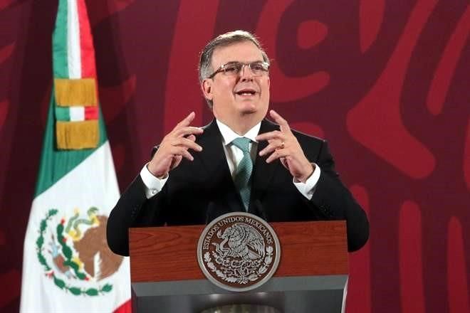 Invalida Ebrard a Economía: sigue comercio con Rusia