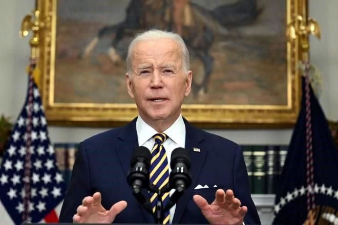 Prohíbe Biden importación de crudo y gas rusos a EU
