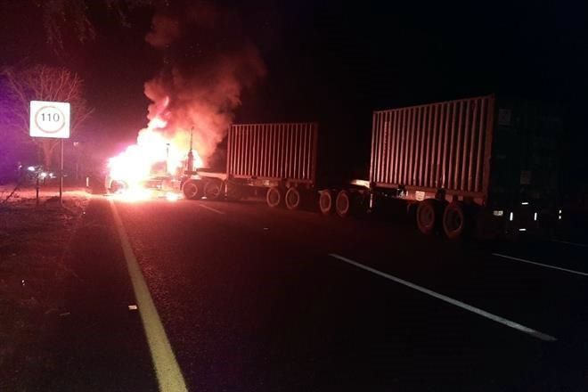 Ponen narcobloqueos en Colima tras captura de líder de CJNG