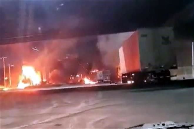 Desatan balaceras en Nuevo Laredo; Consulado emite alerta