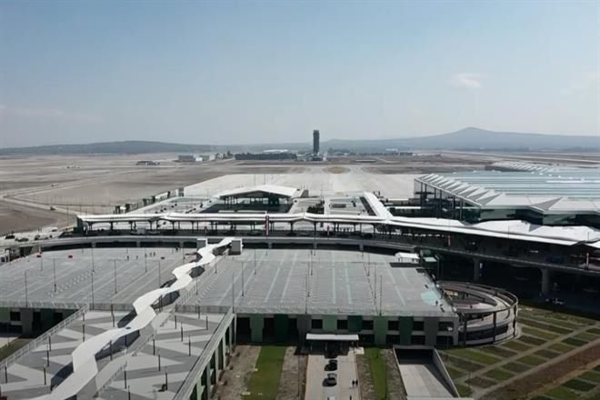 Despegan del AIFA aviones semivacíos