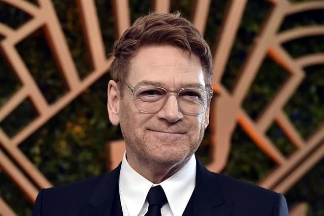 Kenneth Branagh, director de ‘Belfast’, da positivo a Covid