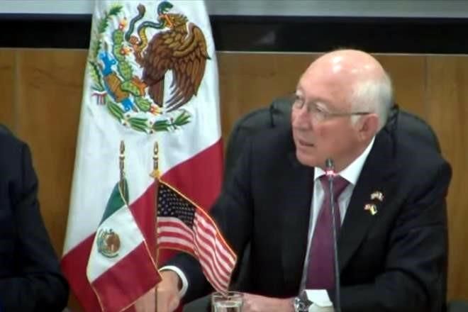 Reprocha Embajador de EU ‘amistad’ de diputados con Rusia