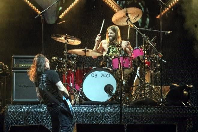 Muere Taylor Hawkins, baterista de Foo Fighters