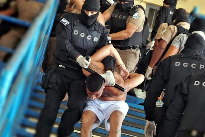 Pide Bukele a Congreso más poderes para combatir pandillas