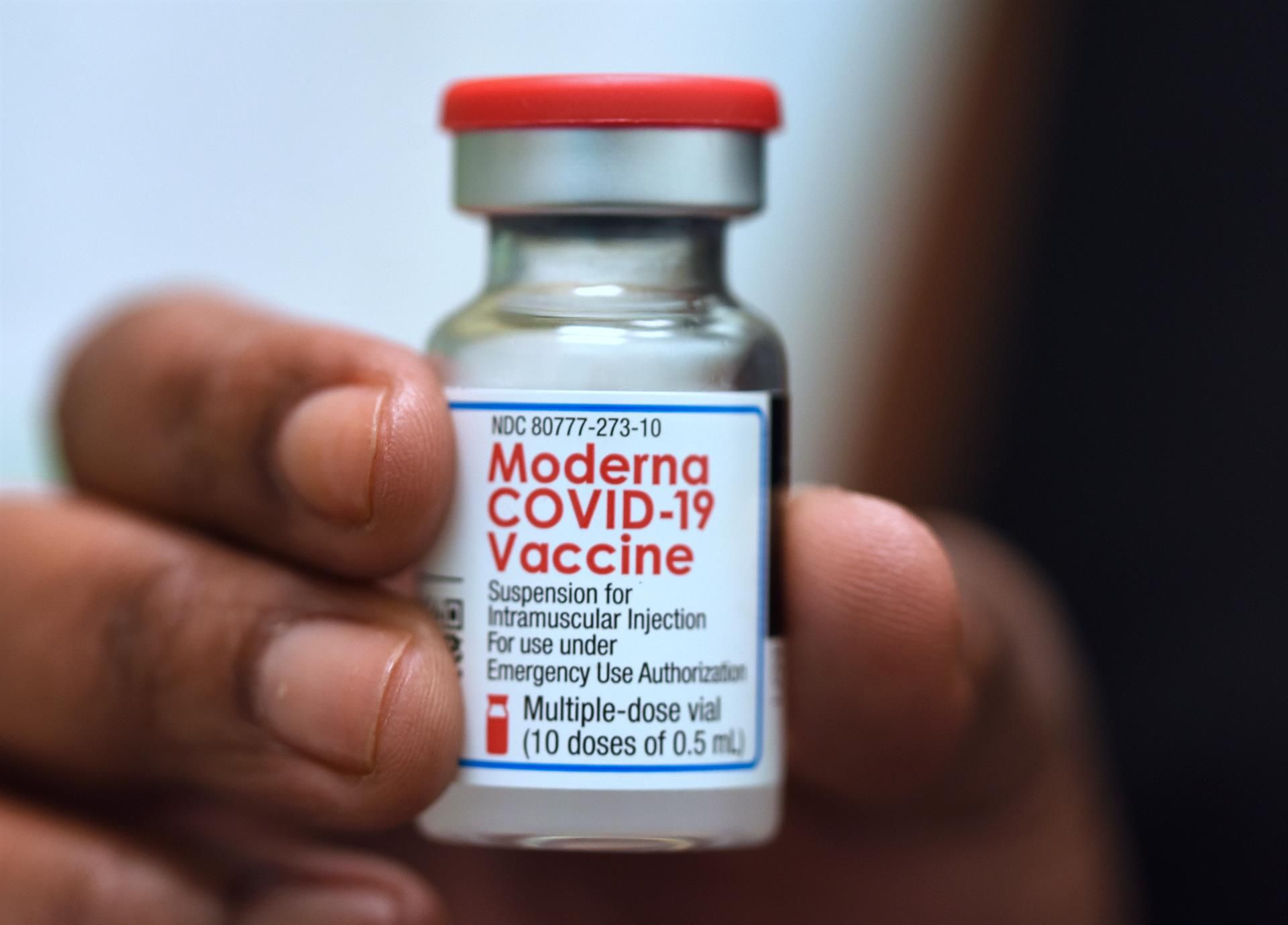 Moderna busca la autorización de la FDA para la segunda vacuna de refuerzo de covid-19 para todos los adultos