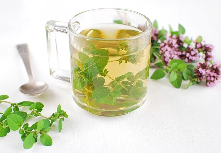 Beneficios y efectos secundarios negativos del té de orégano