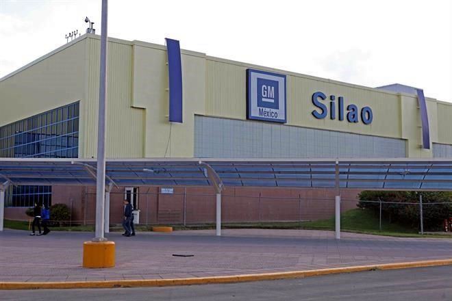 Busca sindicato de GM alza de 19.2%; ofrecen 3.5%