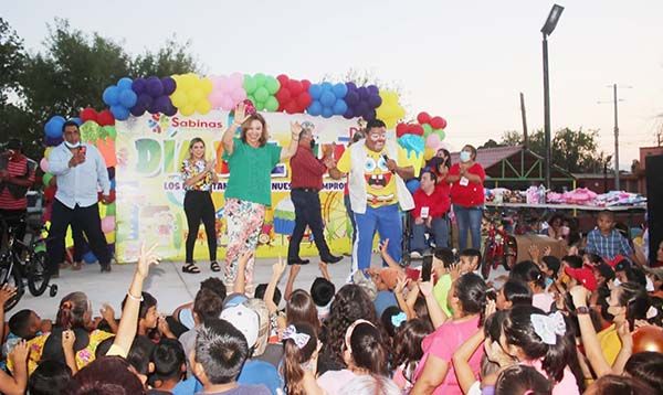 Gran festejo para niños de Sabinas