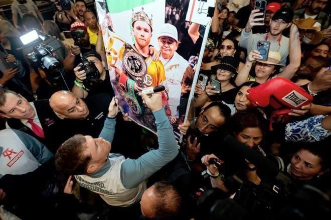 Pelearía ‘Canelo’ en México a finales de año