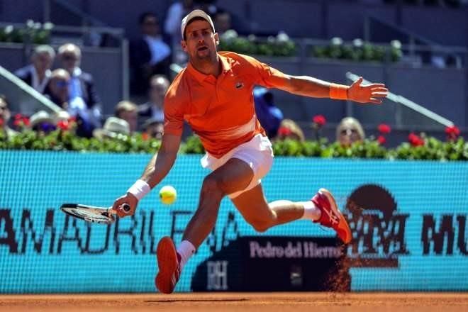 Gana Djokovic y espera a Nadal o Alcaraz en Madrid