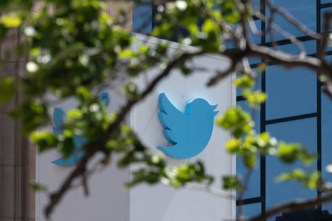 Pierde Twitter 9% por incertidumbre en proceso de compra