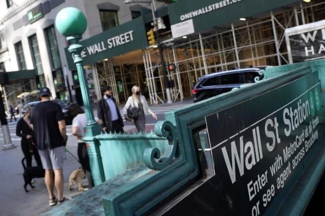 Tiene Wall Street jornada negra ante temores de recesión