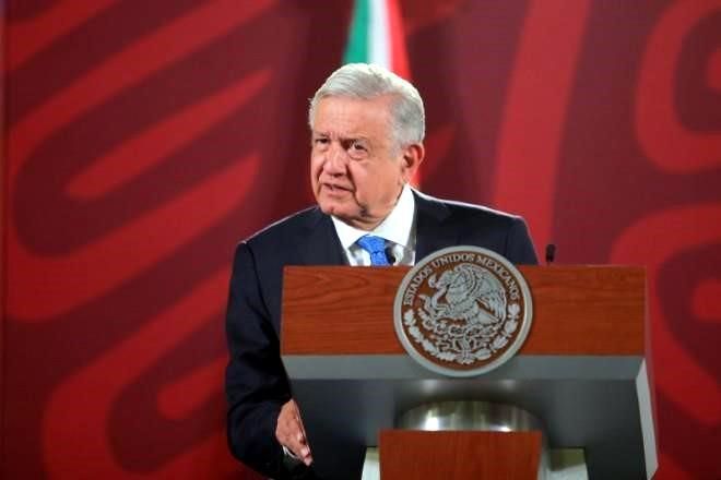 Vitol confesó a quiénes sobornó en Pemex, dice AMLO