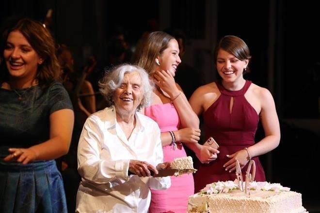 Festejan a Elenísima en Bellas Artes