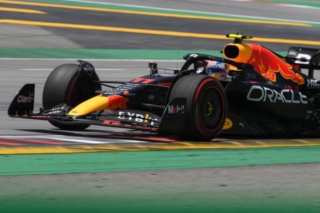 Saldrá Checo quinto en España; pole para Leclerc