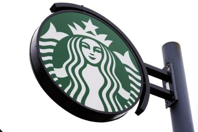 Sale Starbucks de Rusia tras 15 años en el país