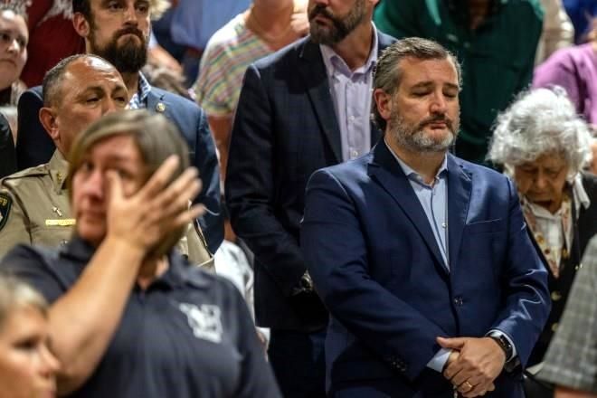 Enfurece Ted Cruz por pregunta sobre control de armas