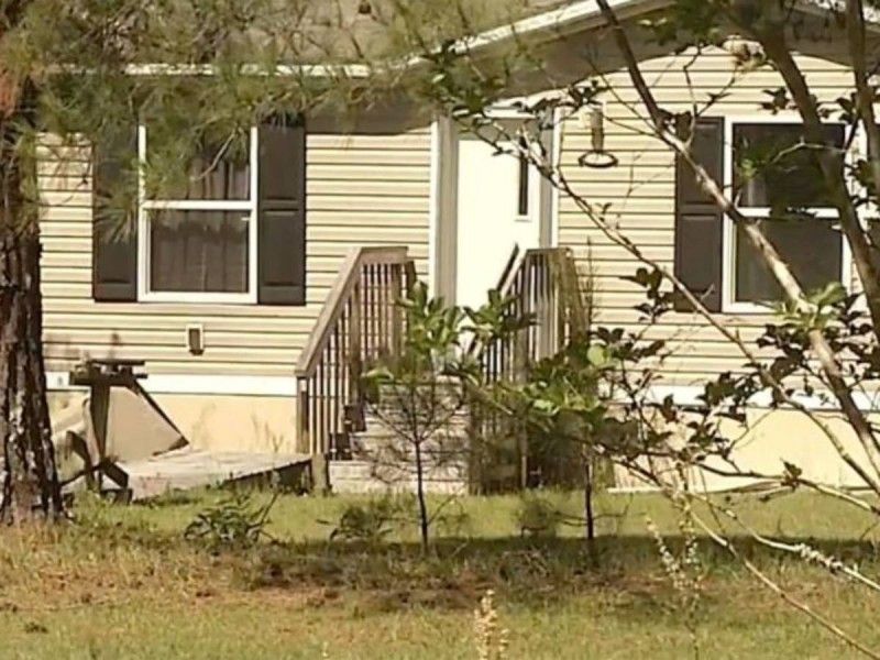 Karma fulminante: Asesino muere por infarto cuando enterraba a víctima