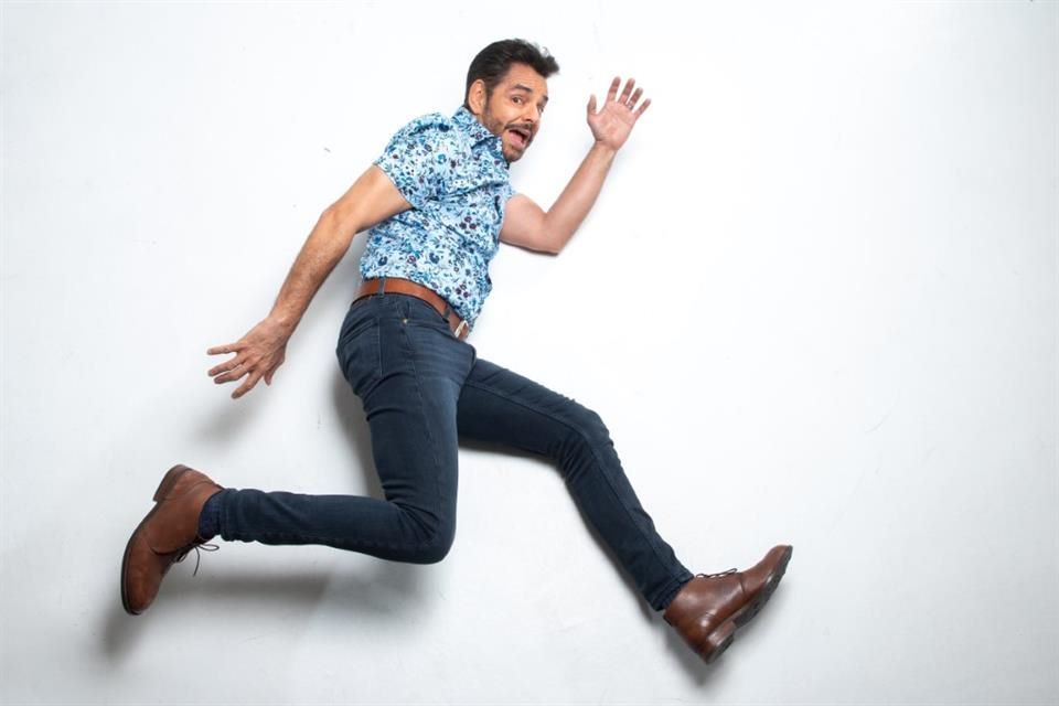 Si lo intentara, sería un gran opositor.- Derbez