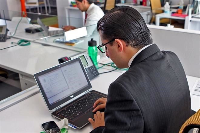 Regresa 81% a oficinas, pero la mitad de forma involuntaria