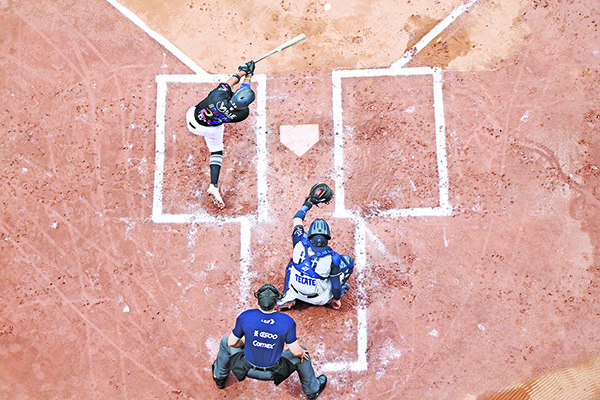 Sultanes se queda con la serie