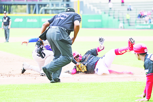 Acereros iguala la serie