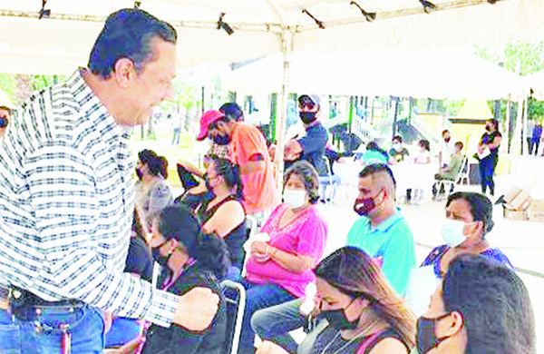 Ofrecen a bajo costo documentos oficiales