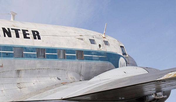 Avión se estrella en Camerún con 11 personas a bordo
