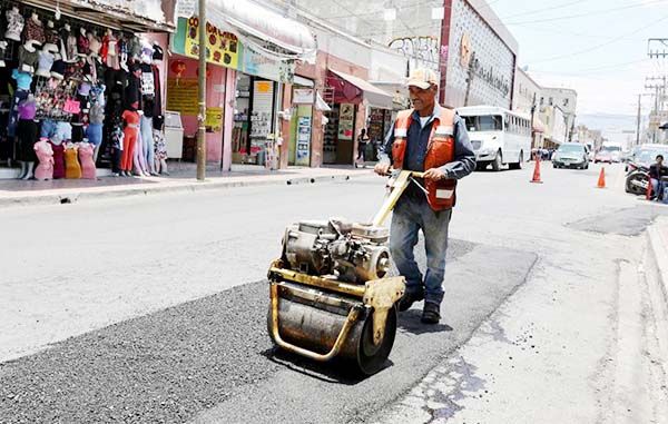 Siguen acciones de bacheo en Saltillo