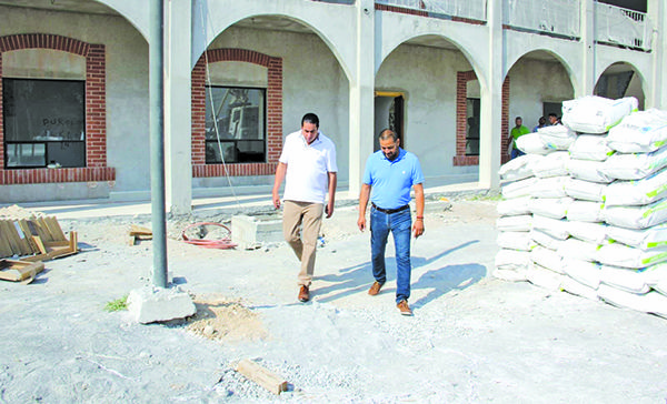 Recorre Chema nuevo edificio de Presidencia