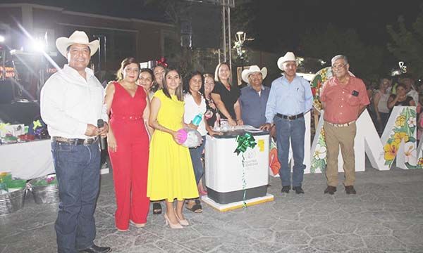 “EL CORAZÓN DE MAMÁ ES LA MEJOR OBRA MAESTRA”