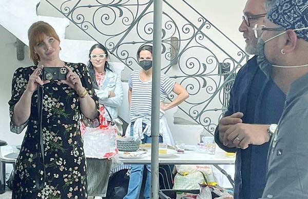 Prepara Dinoquesadillas a director de Hollywood