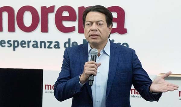 Multan a Mario Delgado y Morena