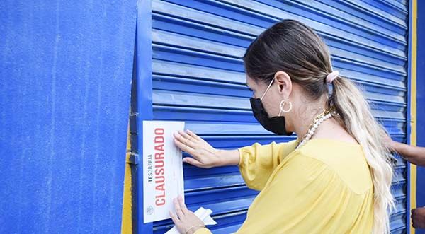 Cierre arbitrario de la Asociación Ganadera