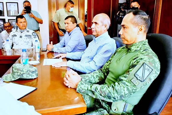 Establecen estrategias para proteger escuelas